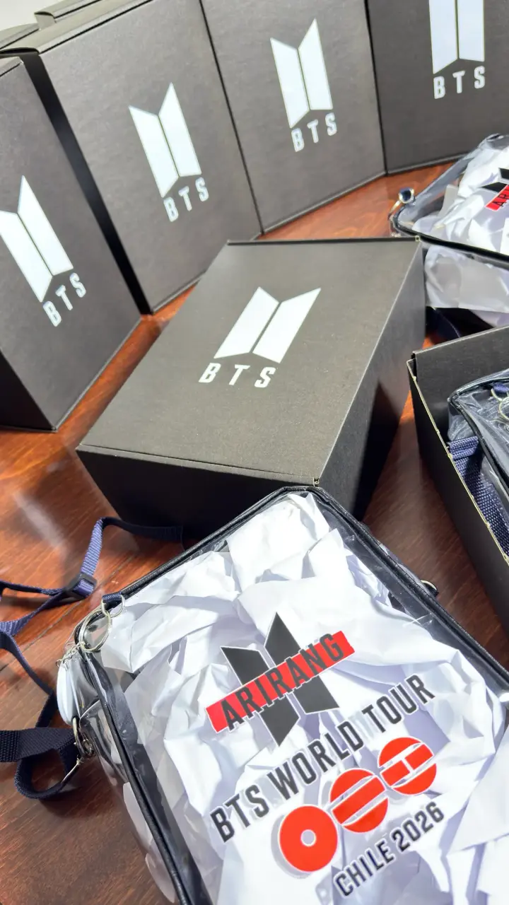 Bolso transparente BTS World Tour Chile 2026 - 6