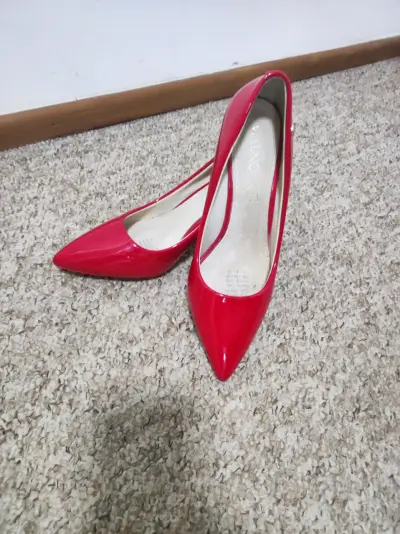 Sandalias transparentes de tacón alto - miniatura 3