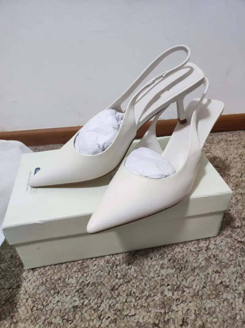 Sandalias transparentes de tacón alto - 5