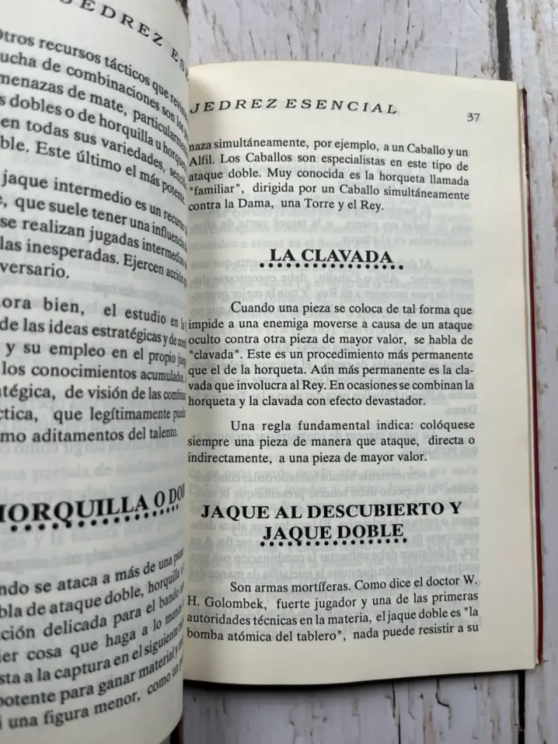 Libro Ajedrez Esencial de Vladimir M. Spock - 5