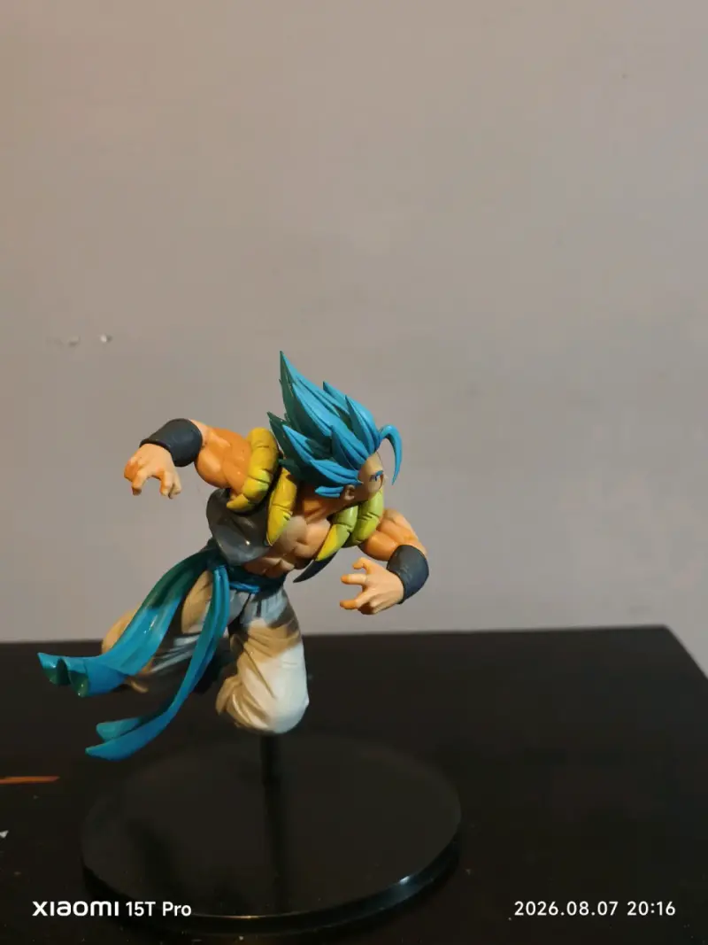 Figura de acción Gogeta Super Saiyan Blue - 2