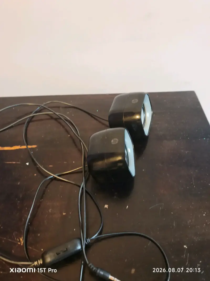 Parlantes HP compactos con cable - 3