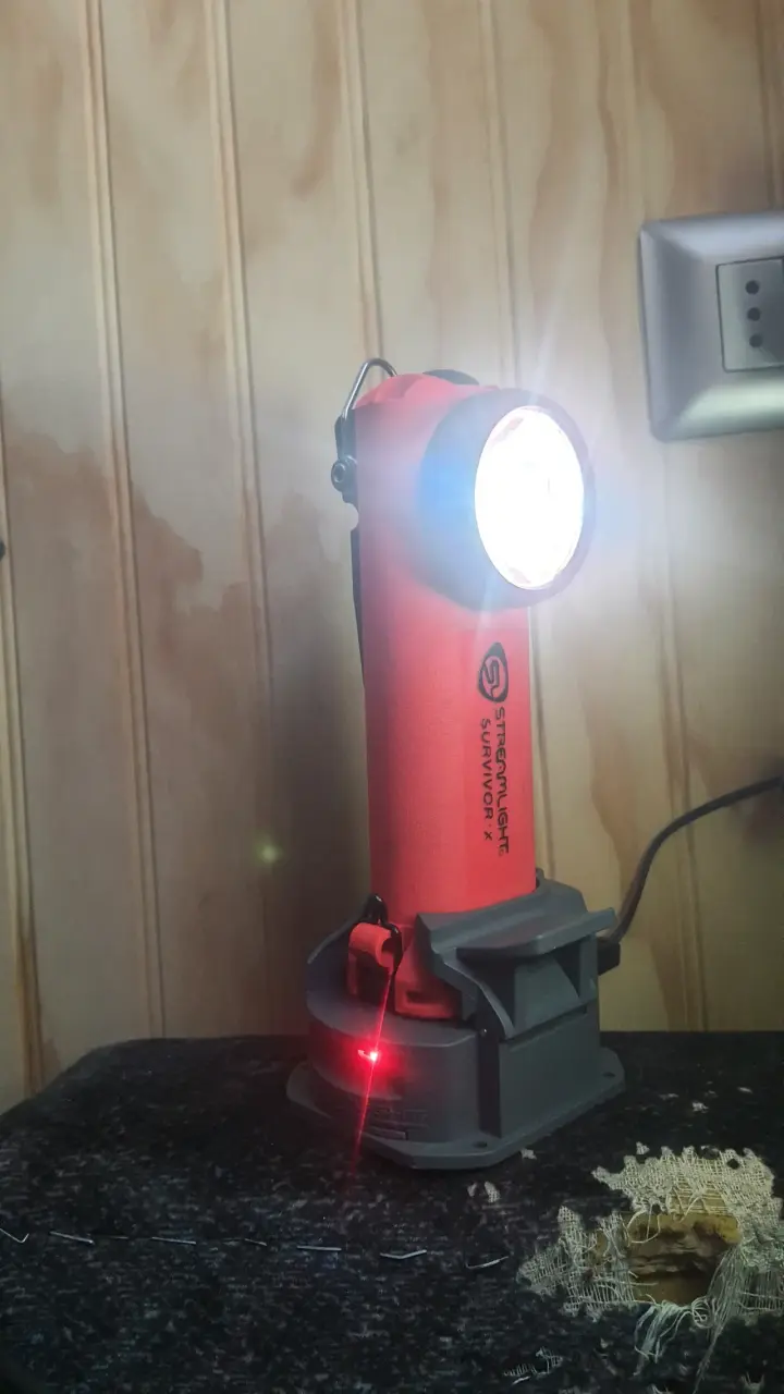 Linterna recargable Streamlight Survivor X LED - 1