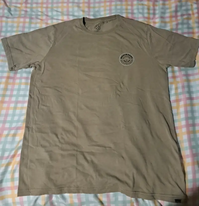 Polera Maui & Sons beige con logo - 1