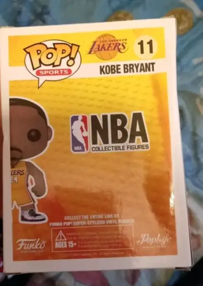 Funko Pop Kobe Bryant #11 NBA Lakers Original - miniatura 3