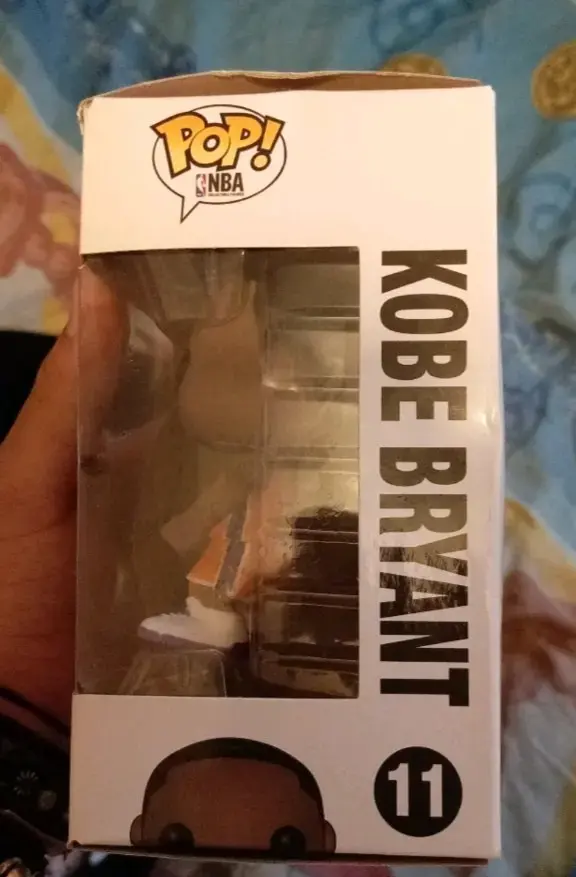 Funko Pop Kobe Bryant #11 NBA Lakers Original - 4