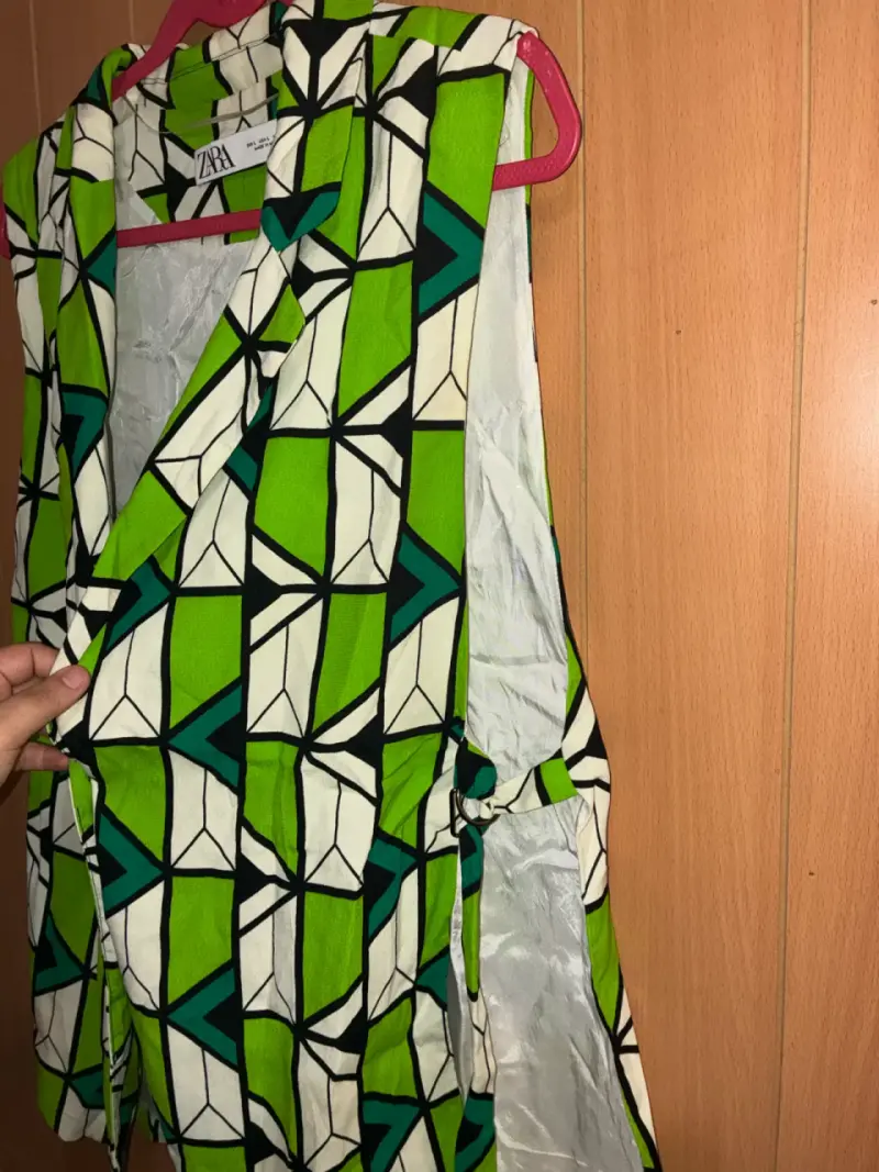 Chaleco sin mangas estampado geométrico Zara - 3