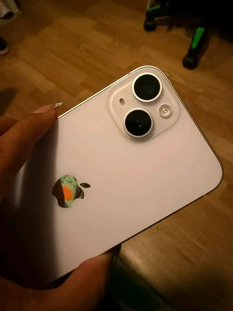 iPhone con batería al 84% en buen estado - 5