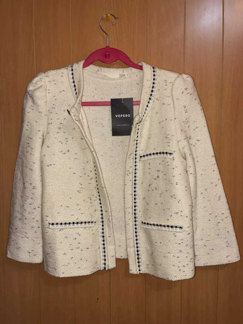 Chaqueta de tweed beige con detalles negros - 2