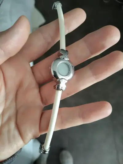 Reloj Tous de acero inoxidable con diseño elegant - miniatura 1