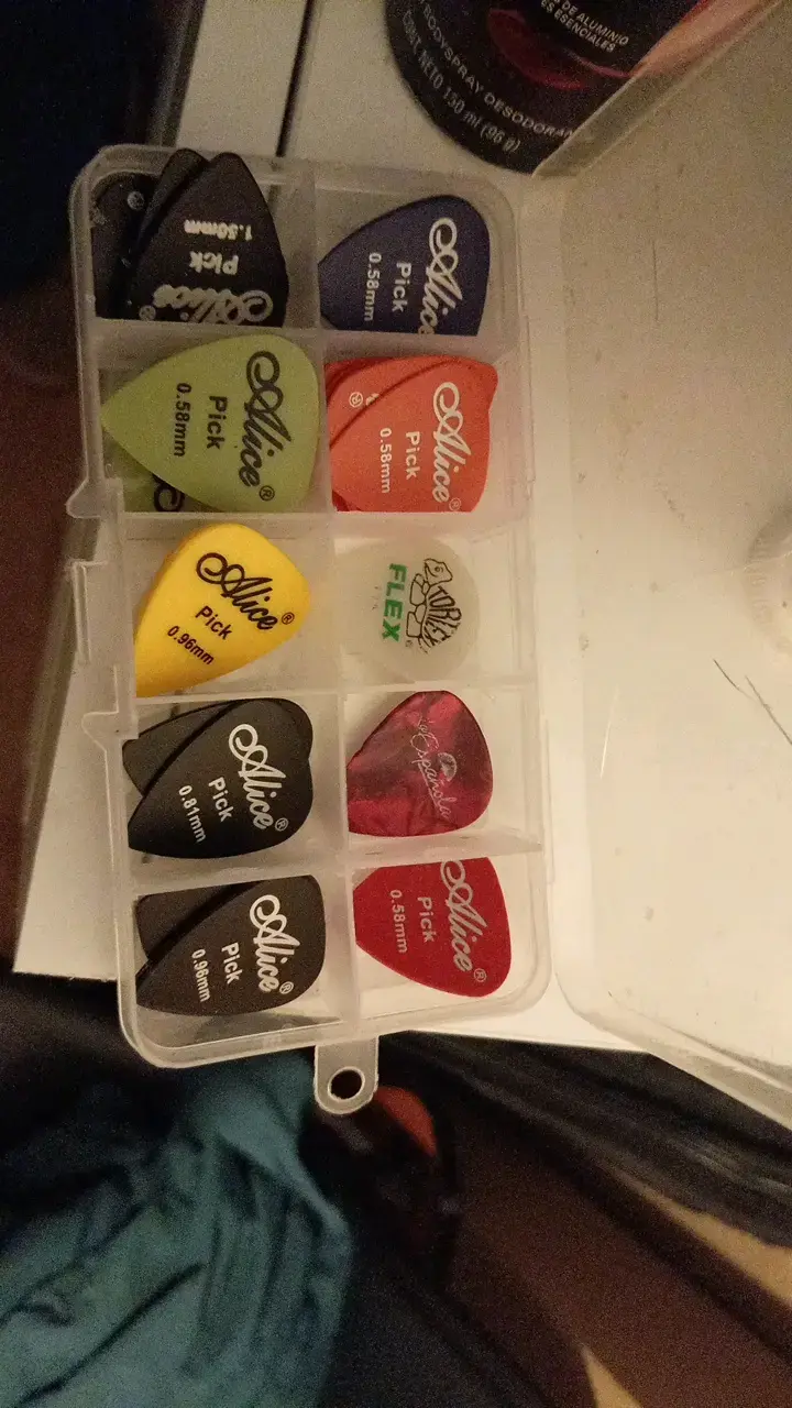 Set de uñetas de guitarra - 3