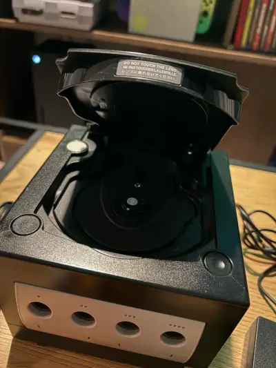 Consola Nintendo GameCube con control y cables - miniatura 4