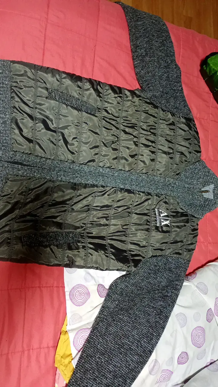 Chaqueta AIX negra con mangas de lana - 2