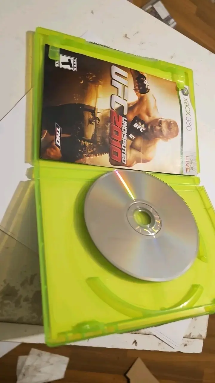 UFC Undisputed 2010  Xbox 360 - 3