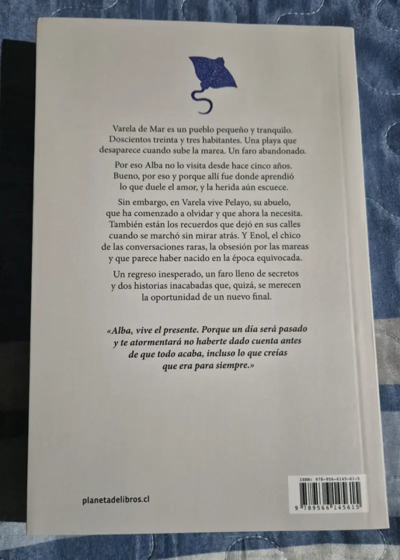 Libro 'El faro de los amores dormidos'. - 2