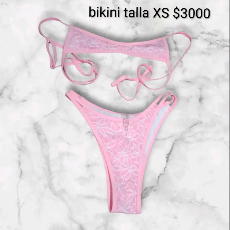 Bikini rosa con diseño floral talla XS