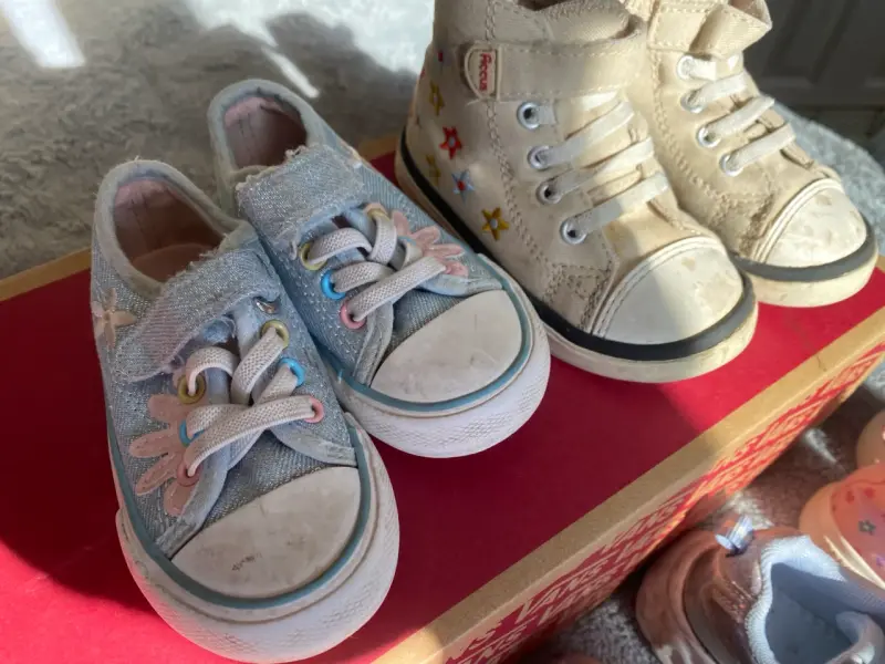 Lote de zapatillas infantiles variadas 19-22 - 2