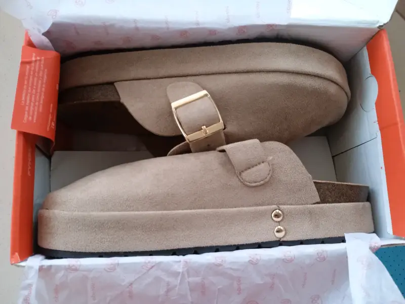 Zapatillas de casa Weide beige con hebilla - 3