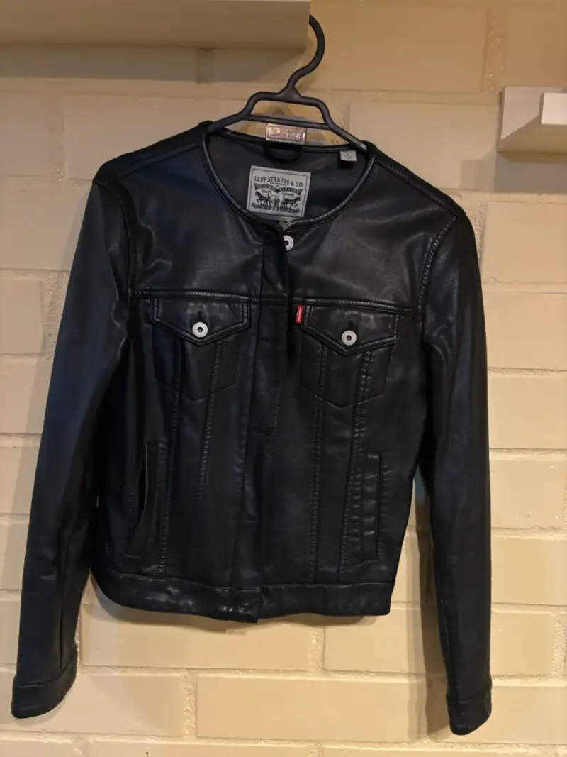 Chaqueta de cuero negra Levi's para mujer - 3