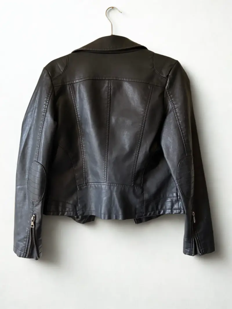 Chaqueta biker sintética negra para mujer - 3