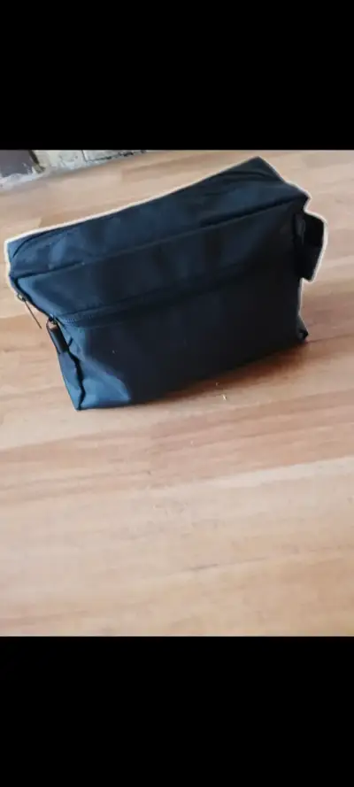 Neceser de viaje negro compacto - miniatura 3