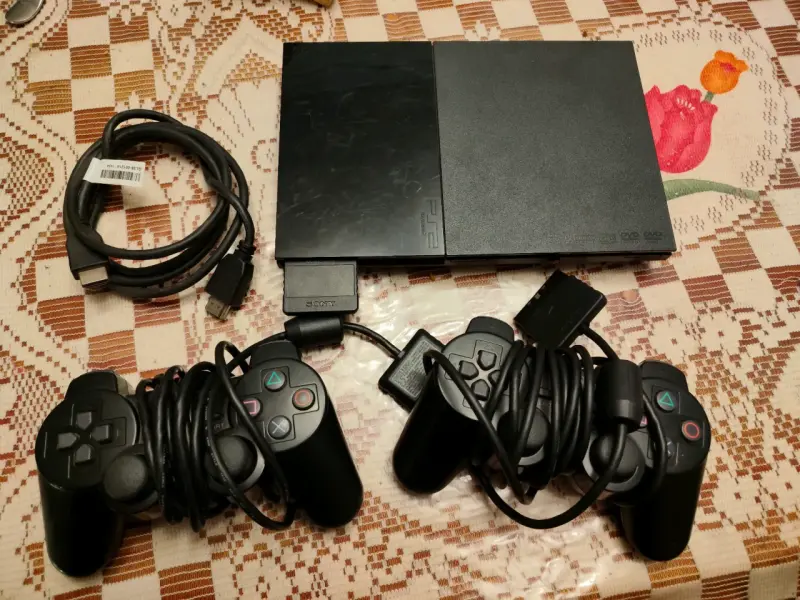 Consola PlayStation 2 Slim con dos controles
