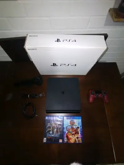 Consola Sony PS4 con juegos y control - miniatura 1