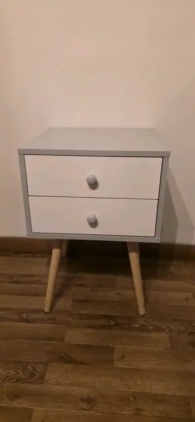 Velador con 2 cajones y patas de madera - miniatura 1