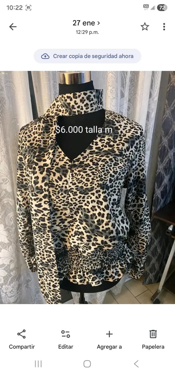 Blusa estampado animal print talla M