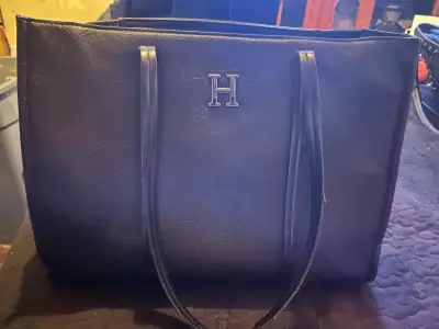 Bolso de cuero negro con logo H - miniatura 3