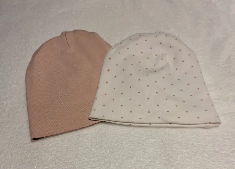 Set de gorros para bebé. T1-2M