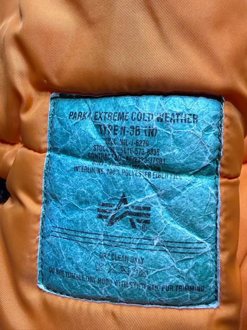 Parka de invierno Alpha Industries con capucha - 5