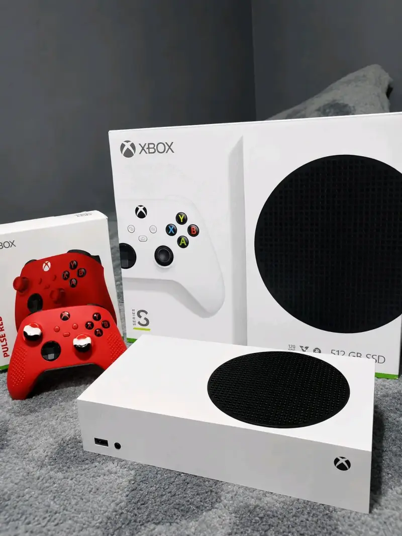 Consola Xbox Series S con Control Pulse Red - 1