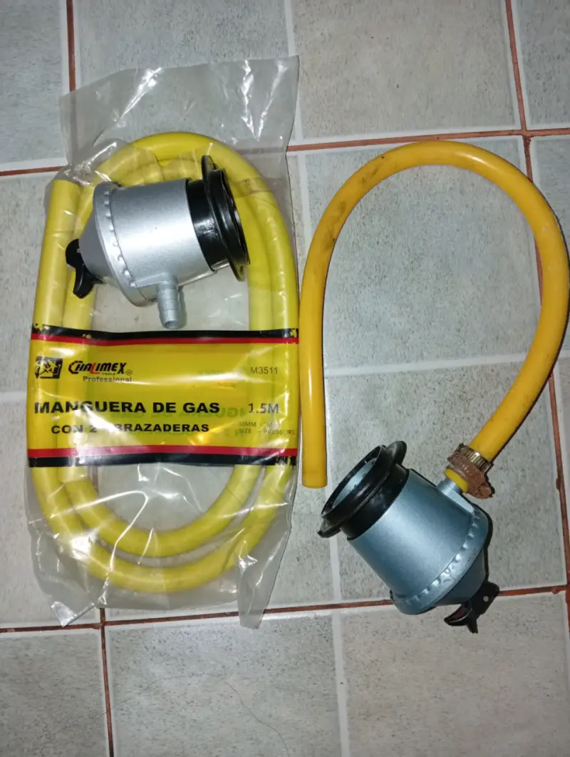 Manguera de gas 1.5m con regulador Cimilux