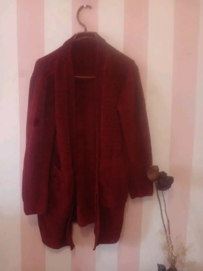 Cárdigan largo de lana rojo para mujer - 1
