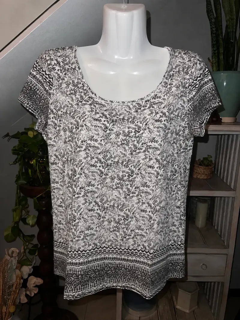 Polera Esprit estampada en blanco y negro - 1