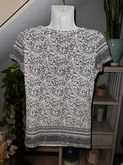 Polera Esprit estampada en blanco y negro - miniatura 2