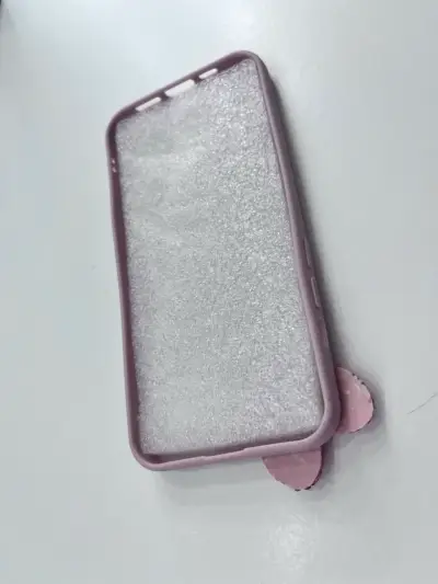 Funda de hello kitty iPhone 13 y 14 - miniatura 3