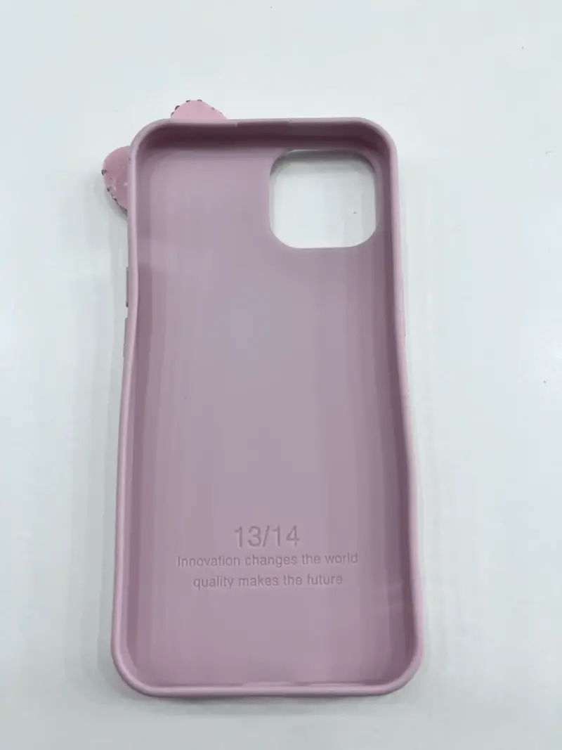 Funda de hello kitty iPhone 13 y 14 - 4