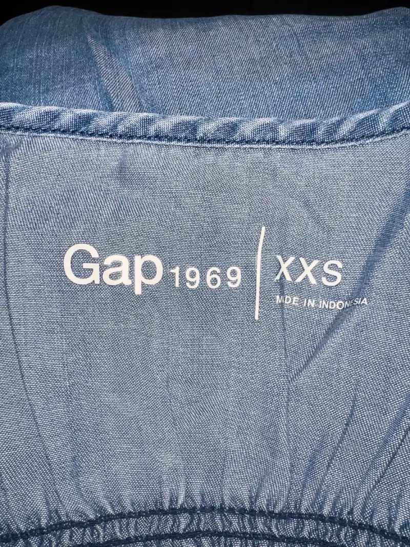 Blusa Gap de mezclilla sin mangas - 3