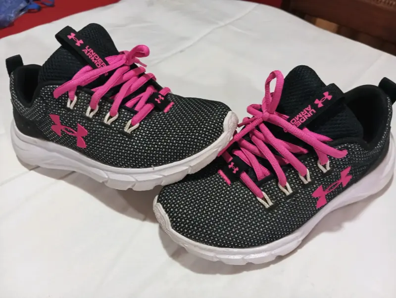 Zapatillas deportivas Under Armour negras
