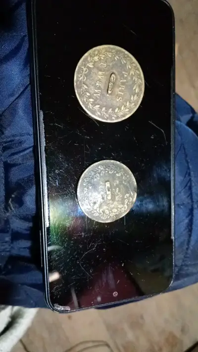 Monedas antiguas chilenas de colección - miniatura 2