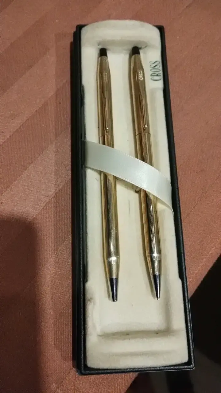 Set de bolígrafos dorados Cross en estuche - 1