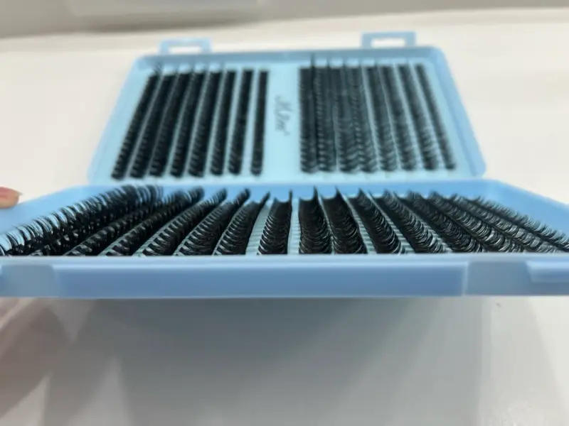 Kit de Extensiones de Pestañas con Pegamento - 2