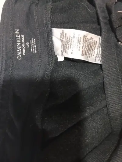 Pantalones deportivos Calvin Klein negros - miniatura 3