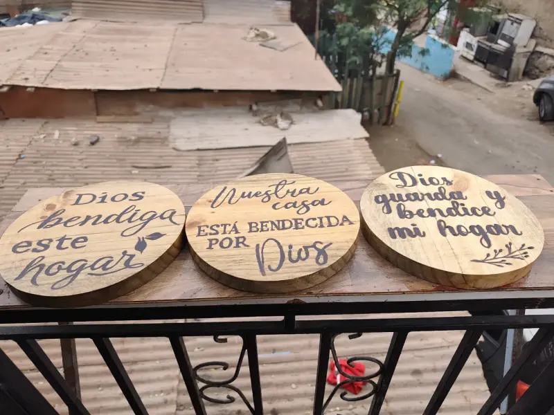 Set de 3 placas decorativas de madera con frases religiosas