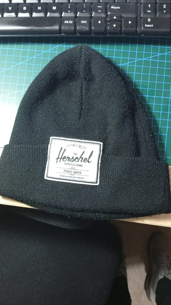 Gorro negro Herschel unisex - 3
