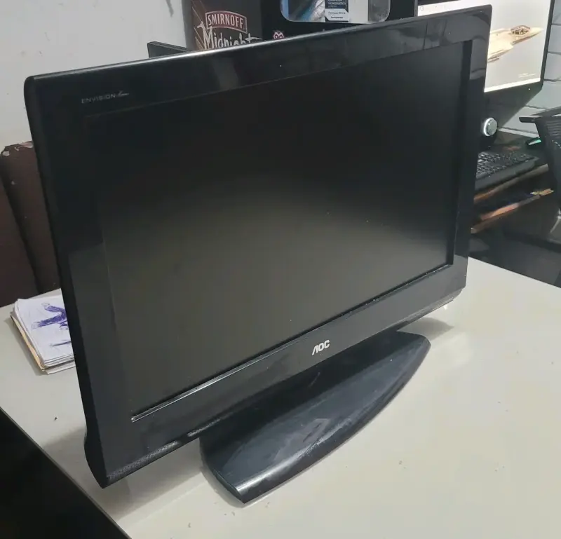 Televisor AOC LCD 26' pulgadas - 1