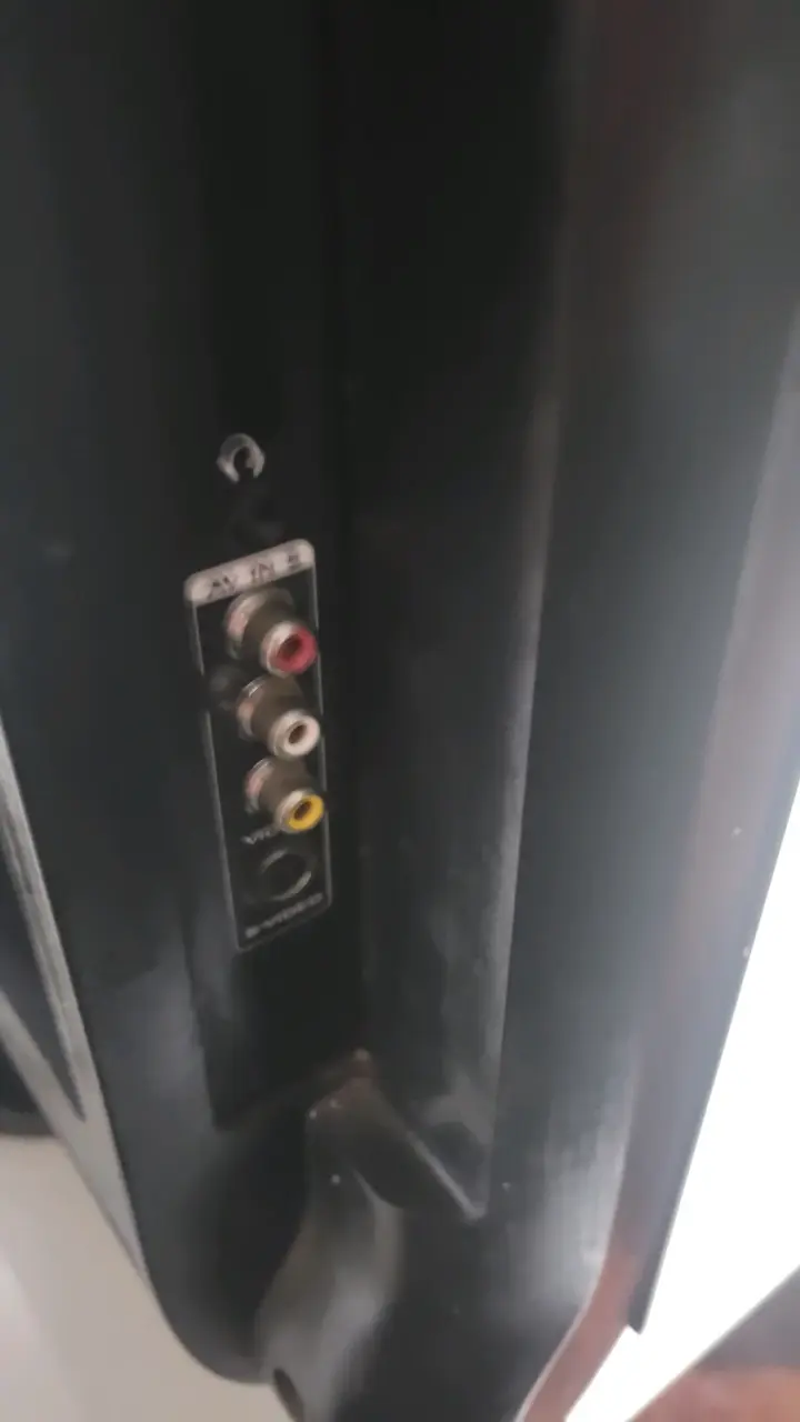 Televisor AOC LCD 26' pulgadas - 4