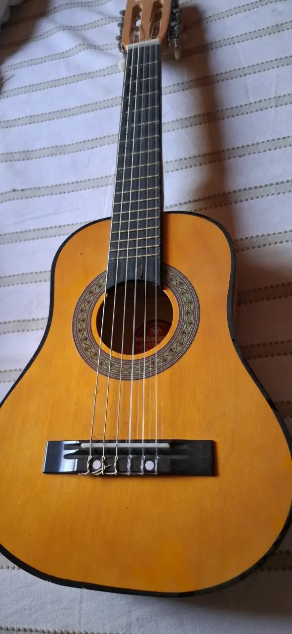 Guitarra INFANTIL clásica acústica de madera - 2